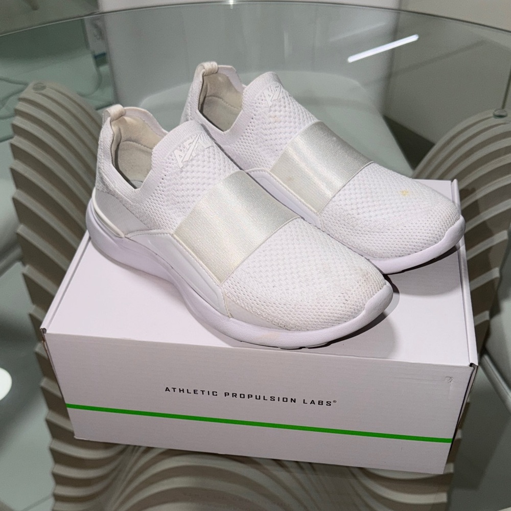APL Women's Techloom Bliss Sneakers 7.5
